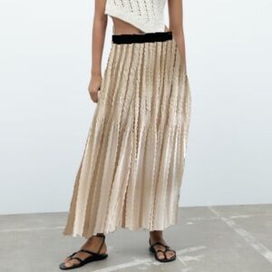 Zara Chiffon Cream Pleated Midi Length Pants with Black Elastic Waistband